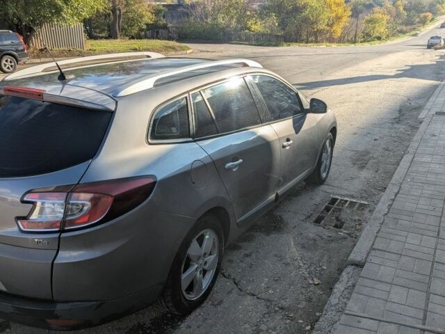 Серый Рено Меган, объемом двигателя 1.4 л и пробегом 207 тыс. км за 6000 $, фото 3 на Automoto.ua