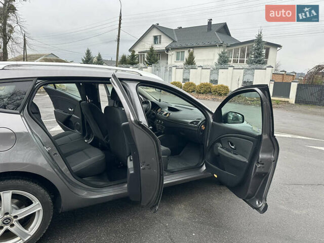 Сірий Рено Меган, об'ємом двигуна 1.6 л та пробігом 176 тис. км за 6450 $, фото 42 на Automoto.ua