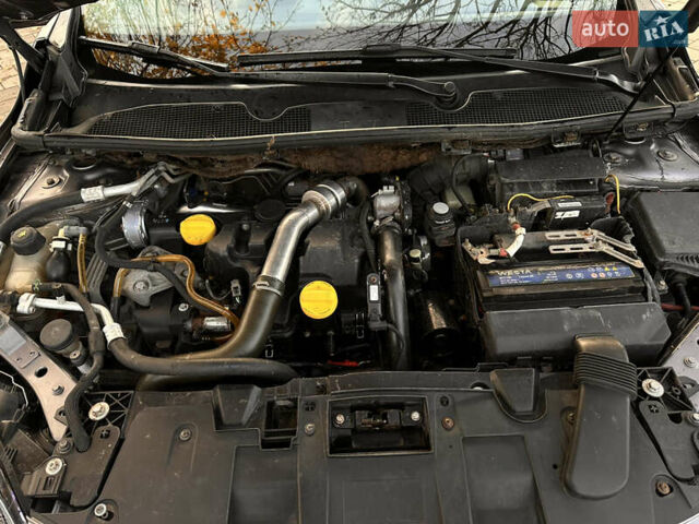 Рено Меган 2009 в Луцке на Automoto.ua Серый Рено Меган, объемом двигателя 1.5 л и пробегом 275 тыс. км за 5150 $, фото 38 на Automoto.ua
