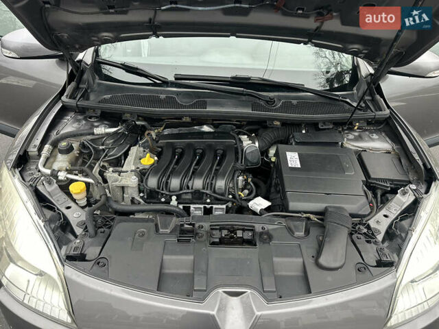Сірий Рено Меган, об'ємом двигуна 1.6 л та пробігом 176 тис. км за 6450 $, фото 44 на Automoto.ua