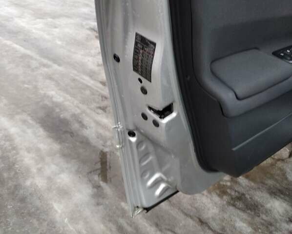 Серый Рено Меган, объемом двигателя 1.6 л и пробегом 178 тыс. км за 5800 $, фото 54 на Automoto.ua