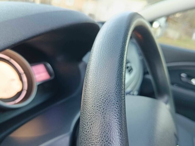 Серый Рено Меган, объемом двигателя 1.6 л и пробегом 195 тыс. км за 6750 $, фото 6 на Automoto.ua