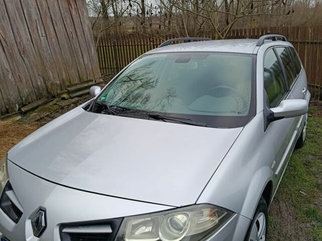 Серый Рено Меган, объемом двигателя 1.6 л и пробегом 196 тыс. км за 7500 $, фото 2 на Automoto.ua