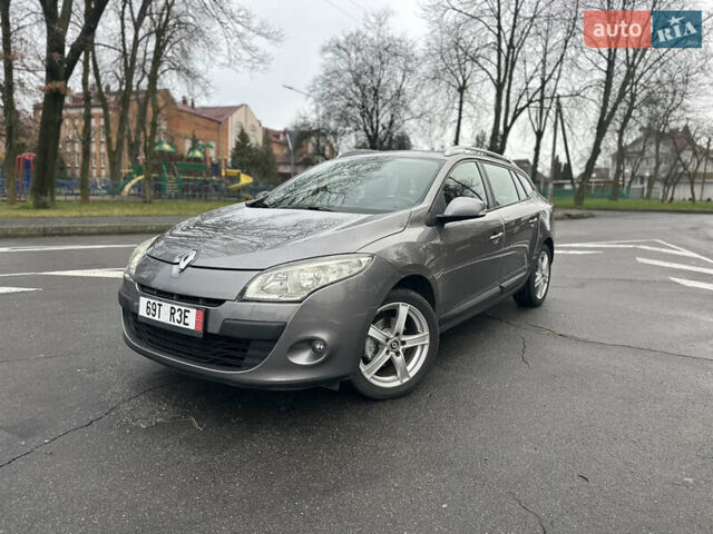Сірий Рено Меган, об'ємом двигуна 1.6 л та пробігом 176 тис. км за 6450 $, фото 4 на Automoto.ua