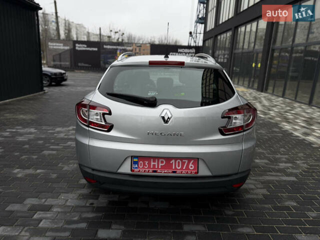 Сірий Рено Меган, об'ємом двигуна 1.6 л та пробігом 196 тис. км за 7850 $, фото 33 на Automoto.ua