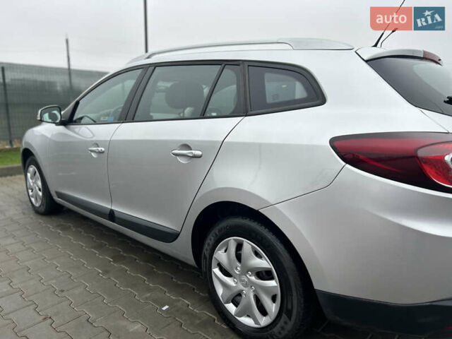Сірий Рено Меган, об'ємом двигуна 1.6 л та пробігом 172 тис. км за 7450 $, фото 22 на Automoto.ua