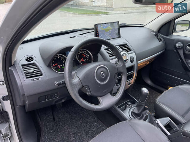 Сірий Рено Меган, об'ємом двигуна 1.6 л та пробігом 230 тис. км за 5950 $, фото 18 на Automoto.ua