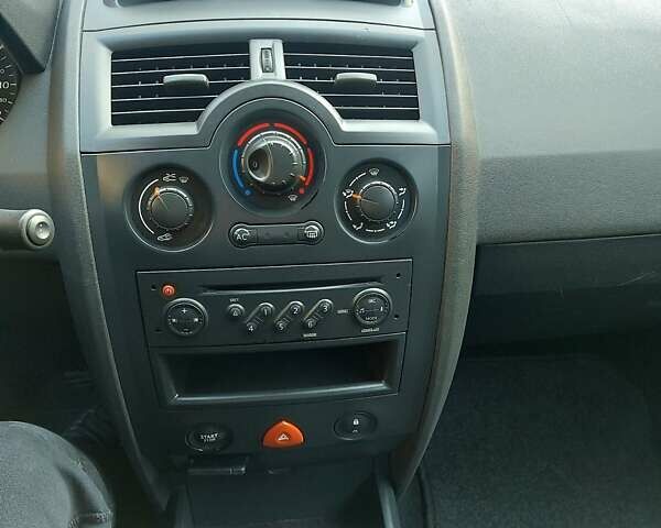 Сірий Рено Меган, об'ємом двигуна 0 л та пробігом 226 тис. км за 5900 $, фото 52 на Automoto.ua