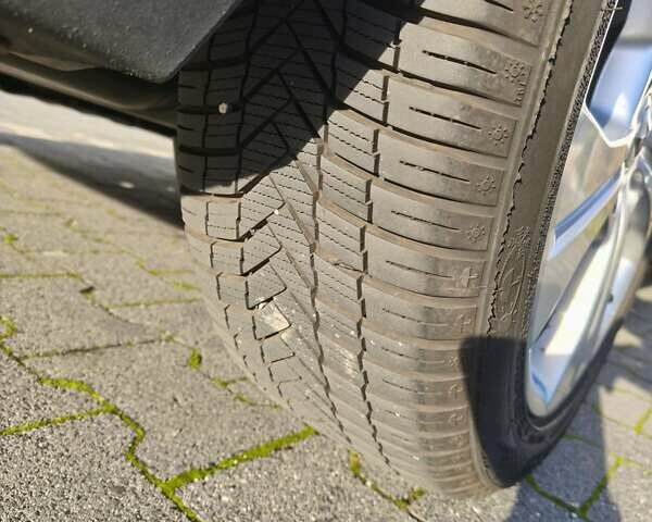 Серый Рено Меган, объемом двигателя 1.4 л и пробегом 215 тыс. км за 5700 $, фото 18 на Automoto.ua