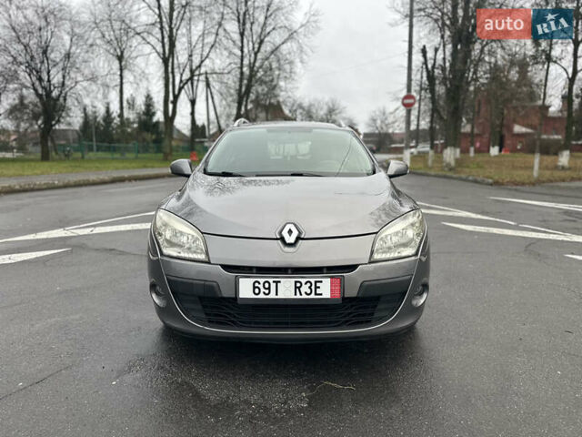 Сірий Рено Меган, об'ємом двигуна 1.6 л та пробігом 176 тис. км за 6450 $, фото 16 на Automoto.ua