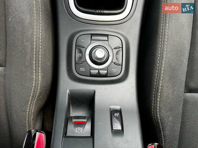 Рено Меган 2009 в Киеве на Automoto.ua Серый Рено Меган, объемом двигателя 1.4 л и пробегом 267 тыс. км за 5990 $, фото 23 на Automoto.ua