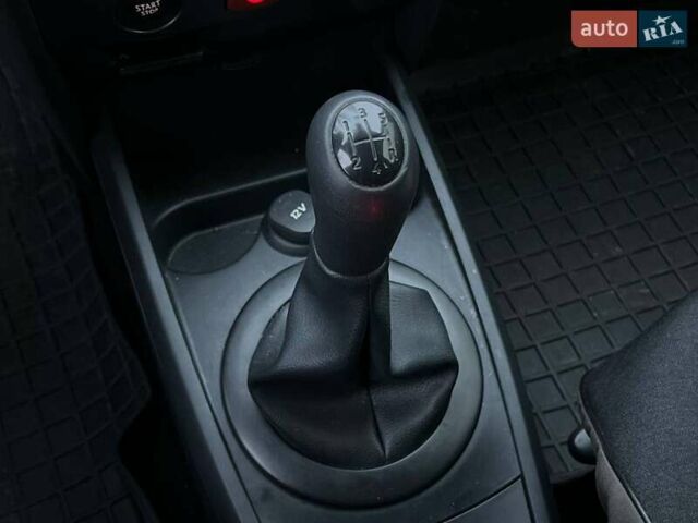 Серый Рено Меган, объемом двигателя 1.6 л и пробегом 263 тыс. км за 5590 $, фото 21 на Automoto.ua