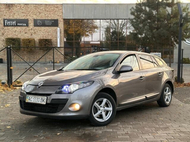 Серый Рено Меган, объемом двигателя 1.5 л и пробегом 275 тыс. км за 5350 $, фото 2 на Automoto.ua