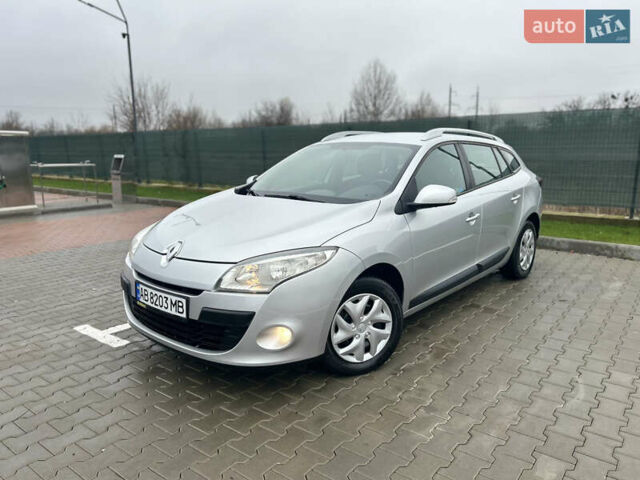 Сірий Рено Меган, об'ємом двигуна 1.6 л та пробігом 172 тис. км за 7450 $, фото 56 на Automoto.ua