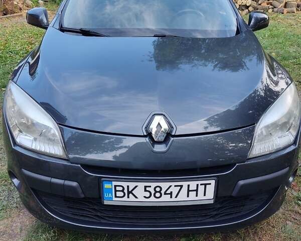 Серый Рено Меган, объемом двигателя 1.6 л и пробегом 217 тыс. км за 6900 $, фото 4 на Automoto.ua