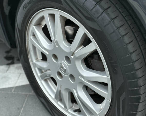 Серый Рено Меган, объемом двигателя 1.6 л и пробегом 204 тыс. км за 6900 $, фото 8 на Automoto.ua