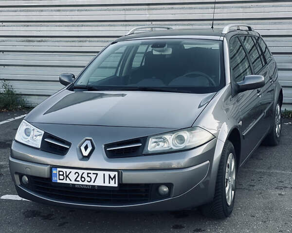 Серый Рено Меган, объемом двигателя 1.46 л и пробегом 213 тыс. км за 5699 $, фото 1 на Automoto.ua