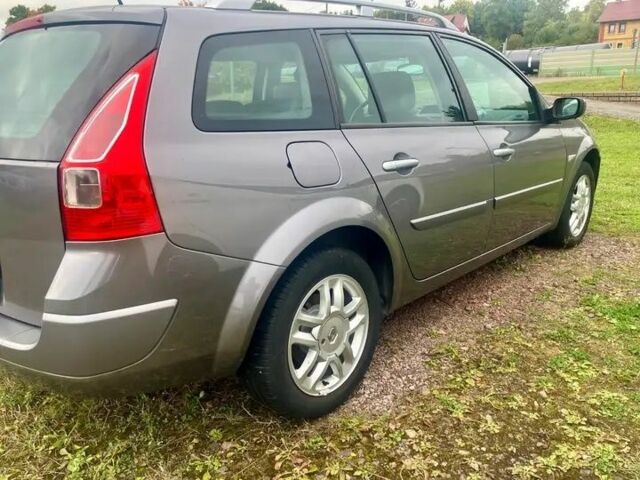 Серый Рено Меган, объемом двигателя 1.6 л и пробегом 168 тыс. км за 3483 $, фото 1 на Automoto.ua