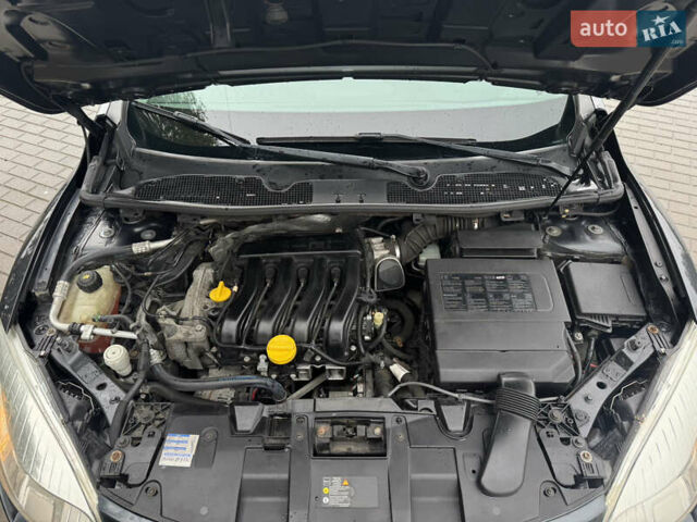 Серый Рено Меган, объемом двигателя 1.6 л и пробегом 231 тыс. км за 7800 $, фото 52 на Automoto.ua