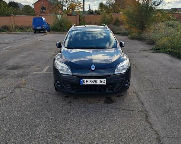 Сірий Рено Меган, об'ємом двигуна 1.4 л та пробігом 191 тис. км за 6700 $, фото 1 на Automoto.ua