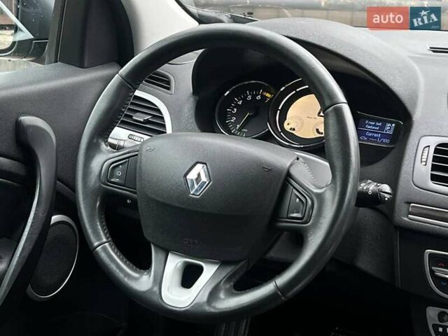 Сірий Рено Меган, об'ємом двигуна 2 л та пробігом 243 тис. км за 6890 $, фото 14 на Automoto.ua
