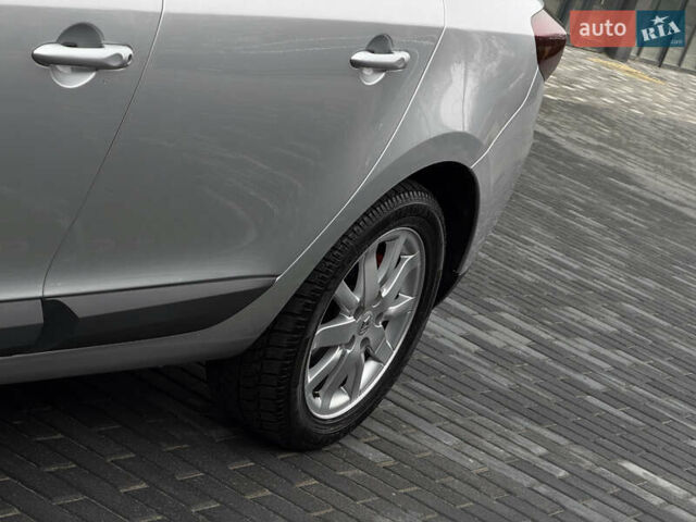 Сірий Рено Меган, об'ємом двигуна 1.6 л та пробігом 196 тис. км за 7850 $, фото 115 на Automoto.ua