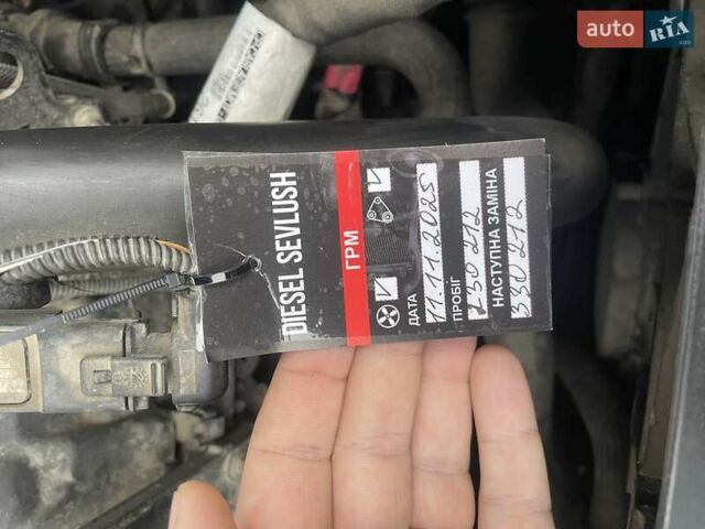 Сірий Рено Меган, об'ємом двигуна 1.46 л та пробігом 230 тис. км за 6700 $, фото 14 на Automoto.ua