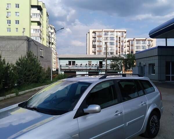 Серый Рено Меган, объемом двигателя 1.6 л и пробегом 182 тыс. км за 6100 $, фото 10 на Automoto.ua