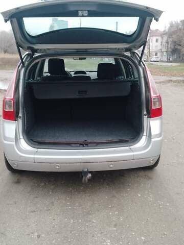 Серый Рено Меган, объемом двигателя 1.46 л и пробегом 295 тыс. км за 5100 $, фото 3 на Automoto.ua