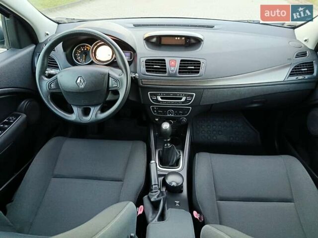 Серый Рено Меган, объемом двигателя 1.6 л и пробегом 195 тыс. км за 6800 $, фото 7 на Automoto.ua