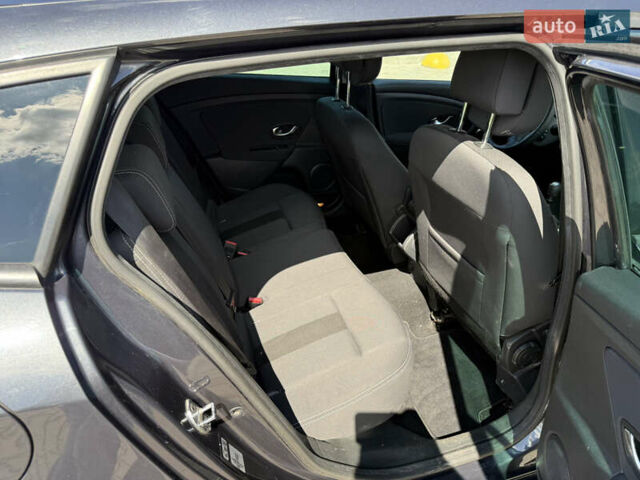 Сірий Рено Меган, об'ємом двигуна 1.4 л та пробігом 143 тис. км за 4999 $, фото 12 на Automoto.ua