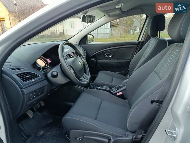 Серый Рено Меган, объемом двигателя 1.6 л и пробегом 195 тыс. км за 6800 $, фото 12 на Automoto.ua