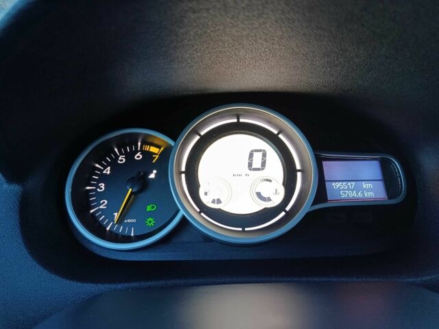 Серый Рено Меган, объемом двигателя 1.6 л и пробегом 195 тыс. км за 6750 $, фото 13 на Automoto.ua