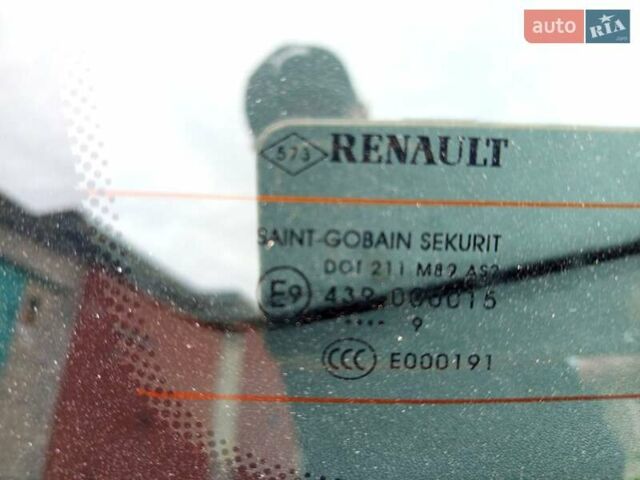 Серый Рено Меган, объемом двигателя 1.6 л и пробегом 198 тыс. км за 5800 $, фото 26 на Automoto.ua