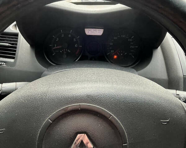 Серый Рено Меган, объемом двигателя 1.6 л и пробегом 248 тыс. км за 4500 $, фото 5 на Automoto.ua