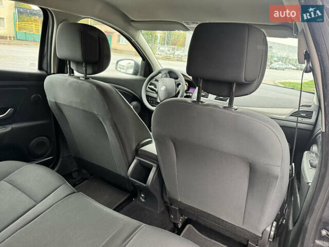 Серый Рено Меган, объемом двигателя 1.6 л и пробегом 231 тыс. км за 7800 $, фото 43 на Automoto.ua