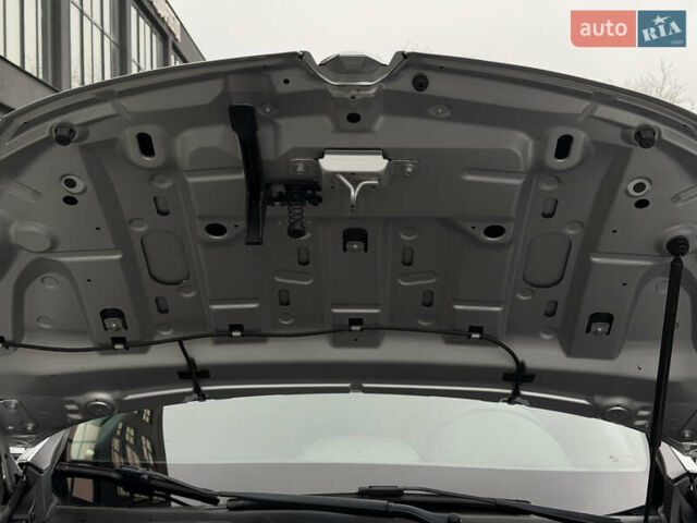 Сірий Рено Меган, об'ємом двигуна 1.6 л та пробігом 196 тис. км за 7850 $, фото 119 на Automoto.ua