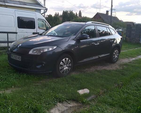 Сірий Рено Меган, об'ємом двигуна 1.5 л та пробігом 304 тис. км за 6000 $, фото 1 на Automoto.ua