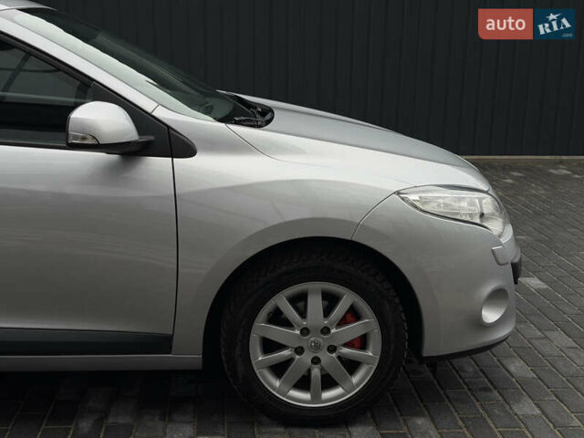 Сірий Рено Меган, об'ємом двигуна 1.6 л та пробігом 196 тис. км за 7850 $, фото 74 на Automoto.ua