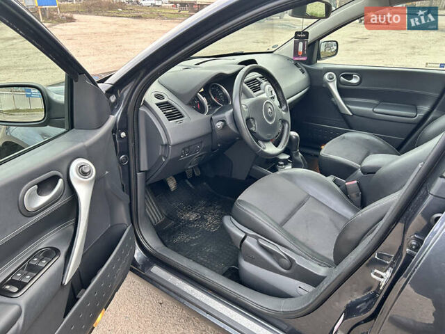 Серый Рено Меган, объемом двигателя 1.6 л и пробегом 247 тыс. км за 6200 $, фото 5 на Automoto.ua