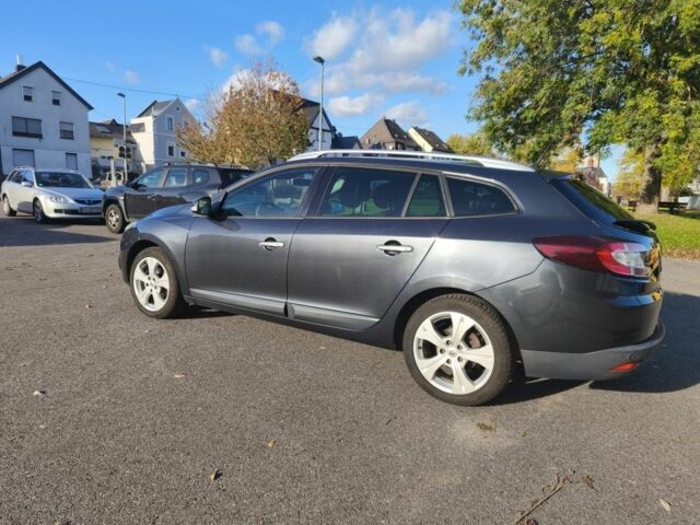 Серый Рено Меган, объемом двигателя 1.4 л и пробегом 215 тыс. км за 5900 $, фото 3 на Automoto.ua