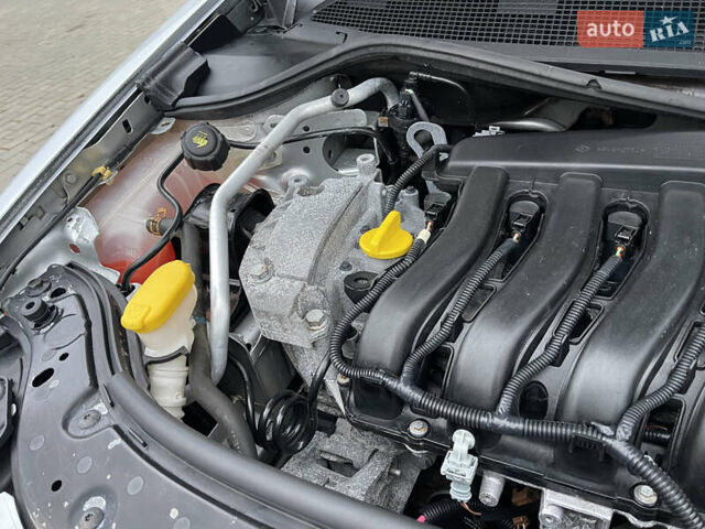 Сірий Рено Меган, об'ємом двигуна 1.6 л та пробігом 230 тис. км за 5950 $, фото 38 на Automoto.ua