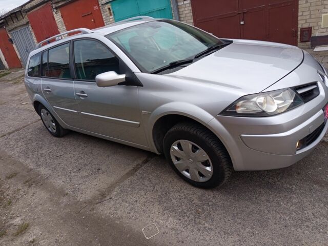 Серый Рено Меган, объемом двигателя 6 л и пробегом 198 тыс. км за 5850 $, фото 1 на Automoto.ua