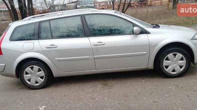 Серый Рено Меган, объемом двигателя 1.46 л и пробегом 295 тыс. км за 5100 $, фото 2 на Automoto.ua