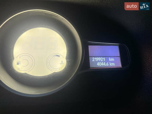 Сірий Рено Меган, об'ємом двигуна 1.6 л та пробігом 219 тис. км за 7500 $, фото 7 на Automoto.ua