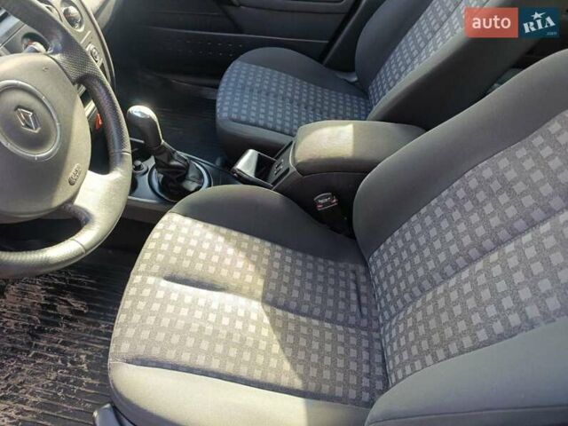 Серый Рено Меган, объемом двигателя 1.6 л и пробегом 190 тыс. км за 5800 $, фото 16 на Automoto.ua