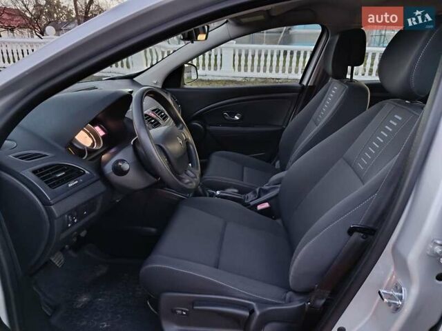 Серый Рено Меган, объемом двигателя 1.6 л и пробегом 195 тыс. км за 6800 $, фото 77 на Automoto.ua