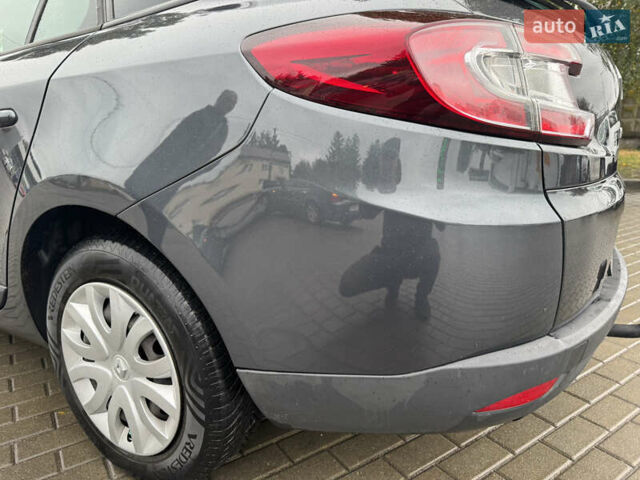 Серый Рено Меган, объемом двигателя 1.6 л и пробегом 231 тыс. км за 7800 $, фото 59 на Automoto.ua