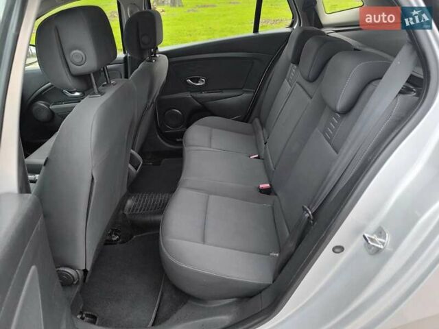 Сірий Рено Меган, об'ємом двигуна 1.46 л та пробігом 325 тис. км за 6700 $, фото 19 на Automoto.ua