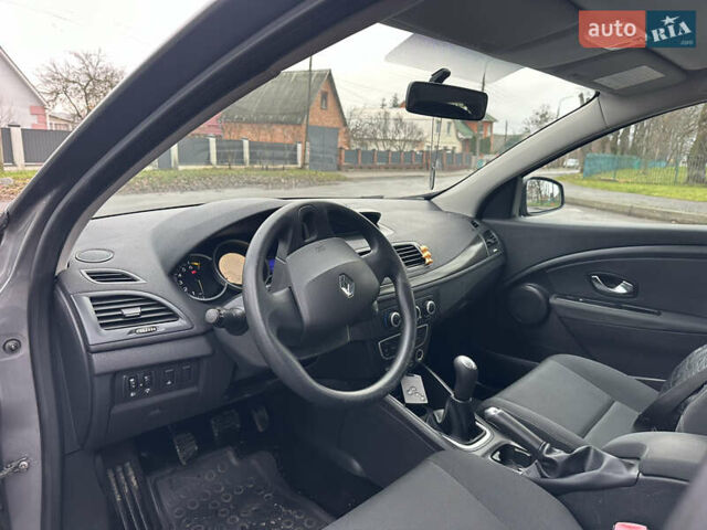 Серый Рено Меган, объемом двигателя 1.6 л и пробегом 176 тыс. км за 6500 $, фото 24 на Automoto.ua